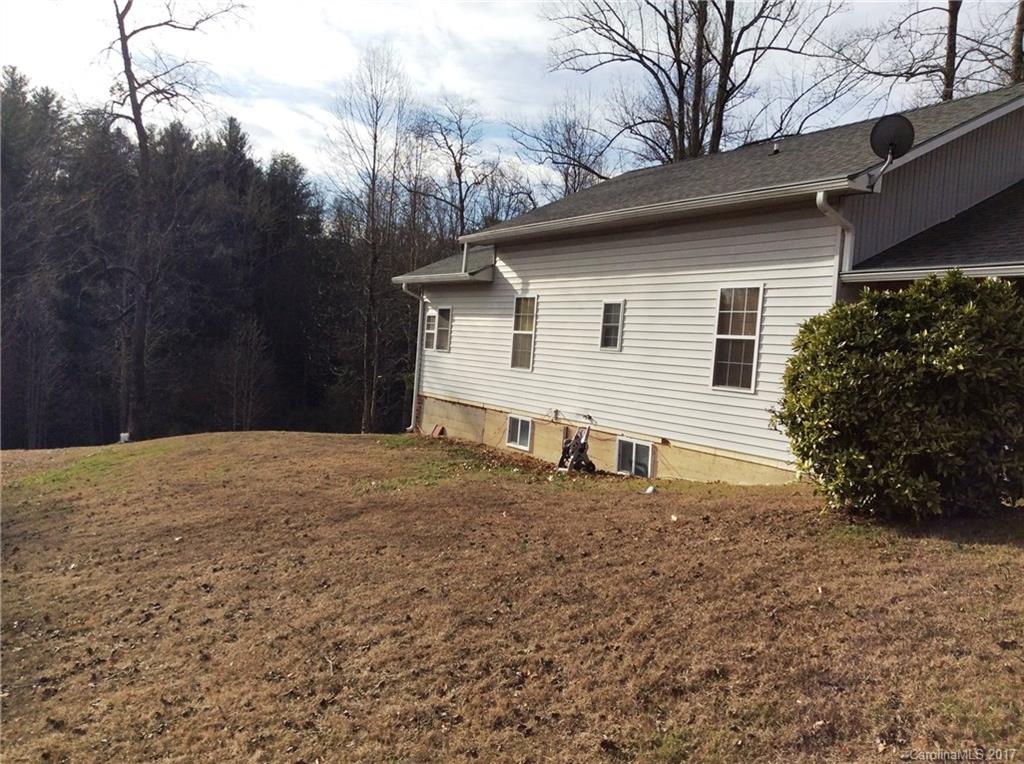 322 Oleta Road Hendersonville, NC 28792 - Photo 2 of 12 Gallery Image 2