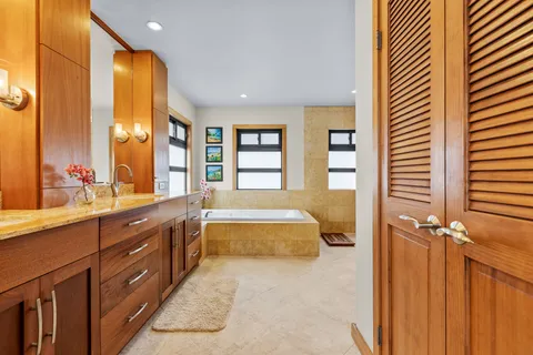 $1,425,000 | 1030 Kukuau Street, Hilo, HI 96720