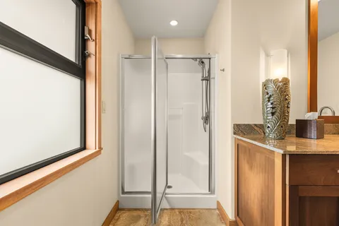 $1,425,000 | 1030 Kukuau Street, Hilo, HI 96720