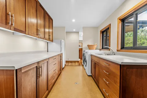 $1,425,000 | 1030 Kukuau Street, Hilo, HI 96720