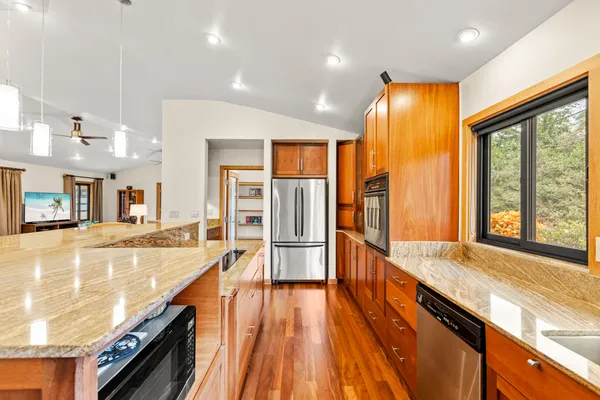 $1,425,000 | 1030 Kukuau Street, Hilo, HI 96720