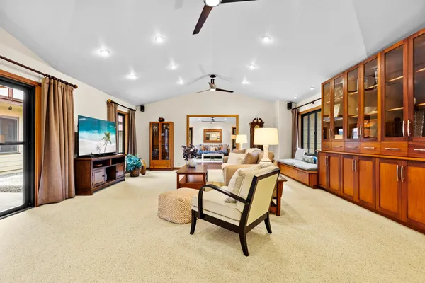$1,425,000 | 1030 Kukuau Street, Hilo, HI 96720
