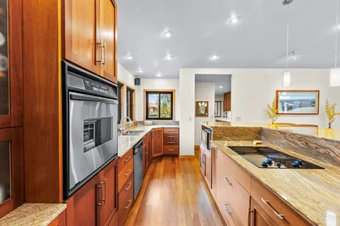 $1,425,000 | 1030 Kukuau Street, Hilo, HI 96720