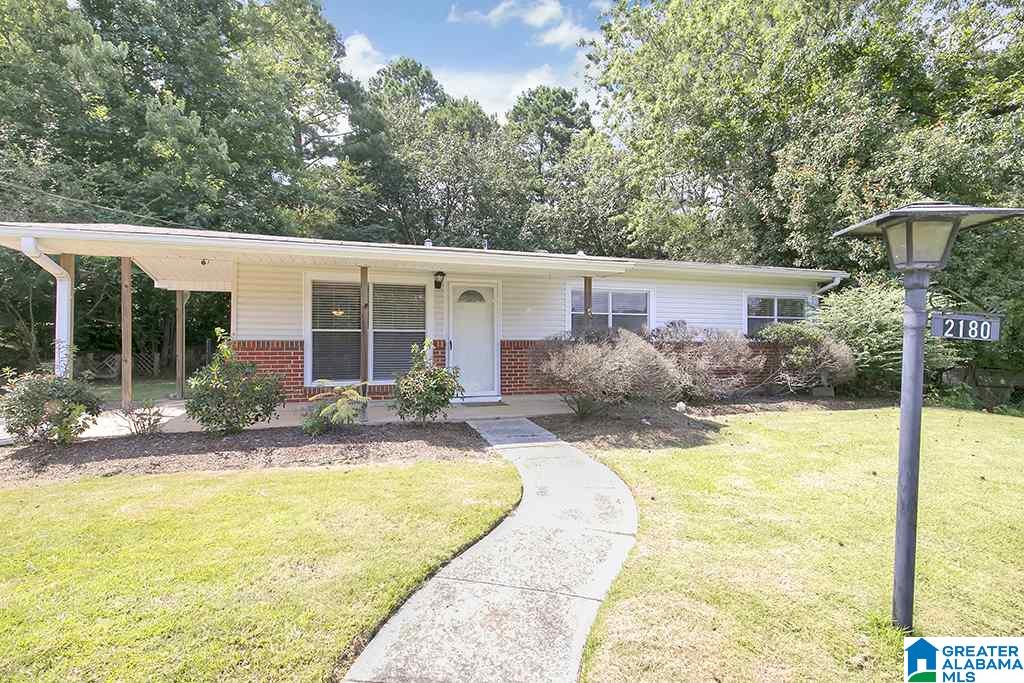 2180 Chapel Hill Road Birmingham, AL 35216 - Photo 3 of 30