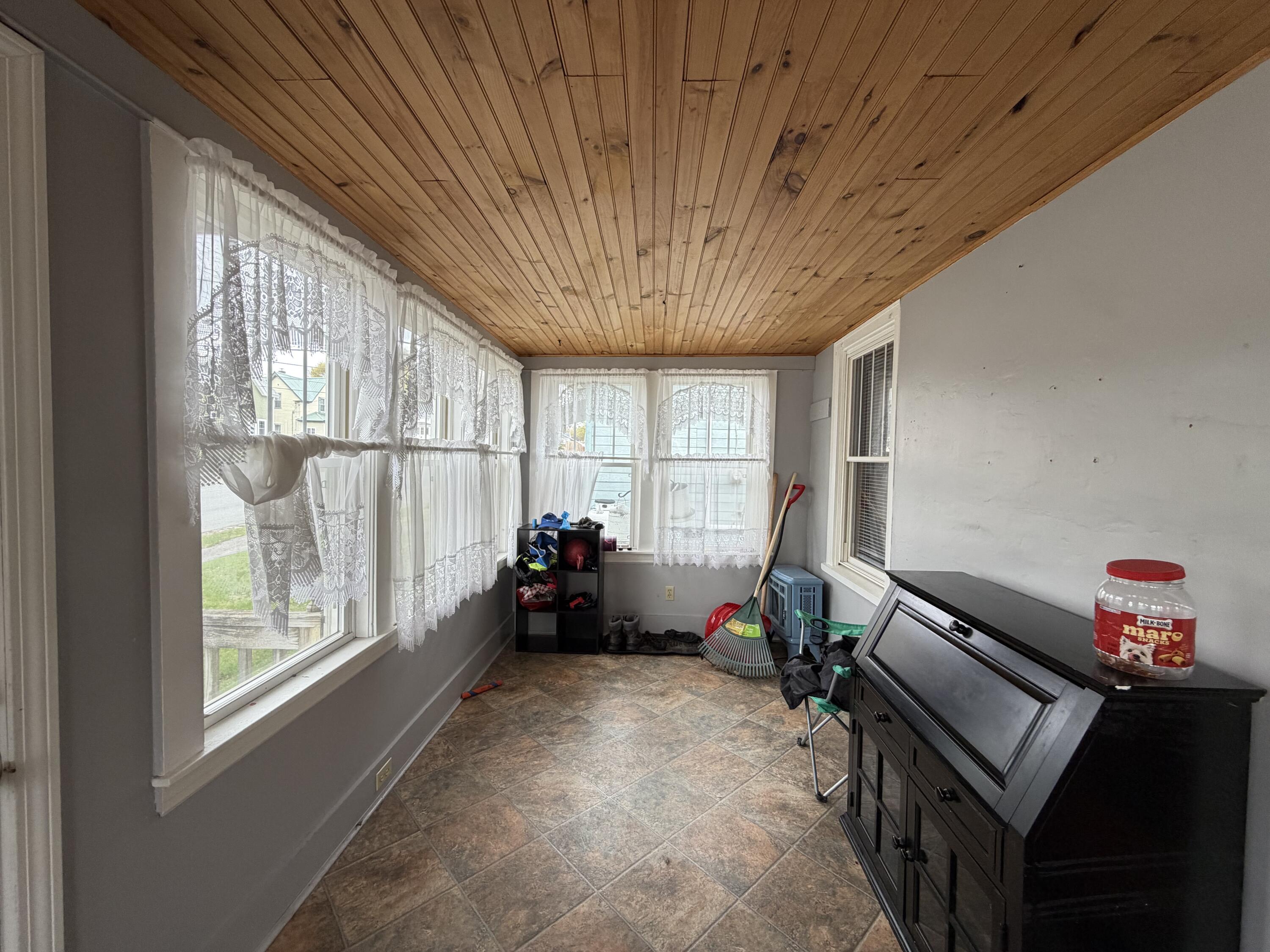 5 Spruce Street East Millinocket, ME 04430 - Photo 6 of 42 IMG_1626
