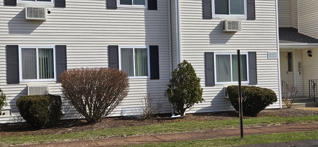 6 Erick Road, Unit 53 Mansfield, MA 02048 - Photo 13 of 18