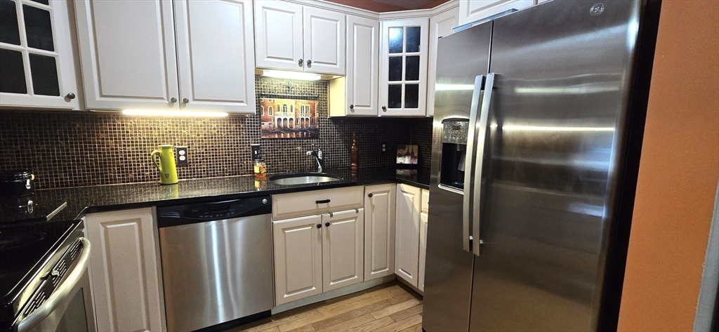 6 Erick Road, Unit 53 Mansfield, MA 02048 - Photo 4 of 18