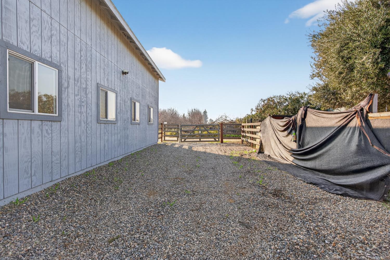 5619 Chenault Drive Modesto, CA 95356 - Photo 36 of 43