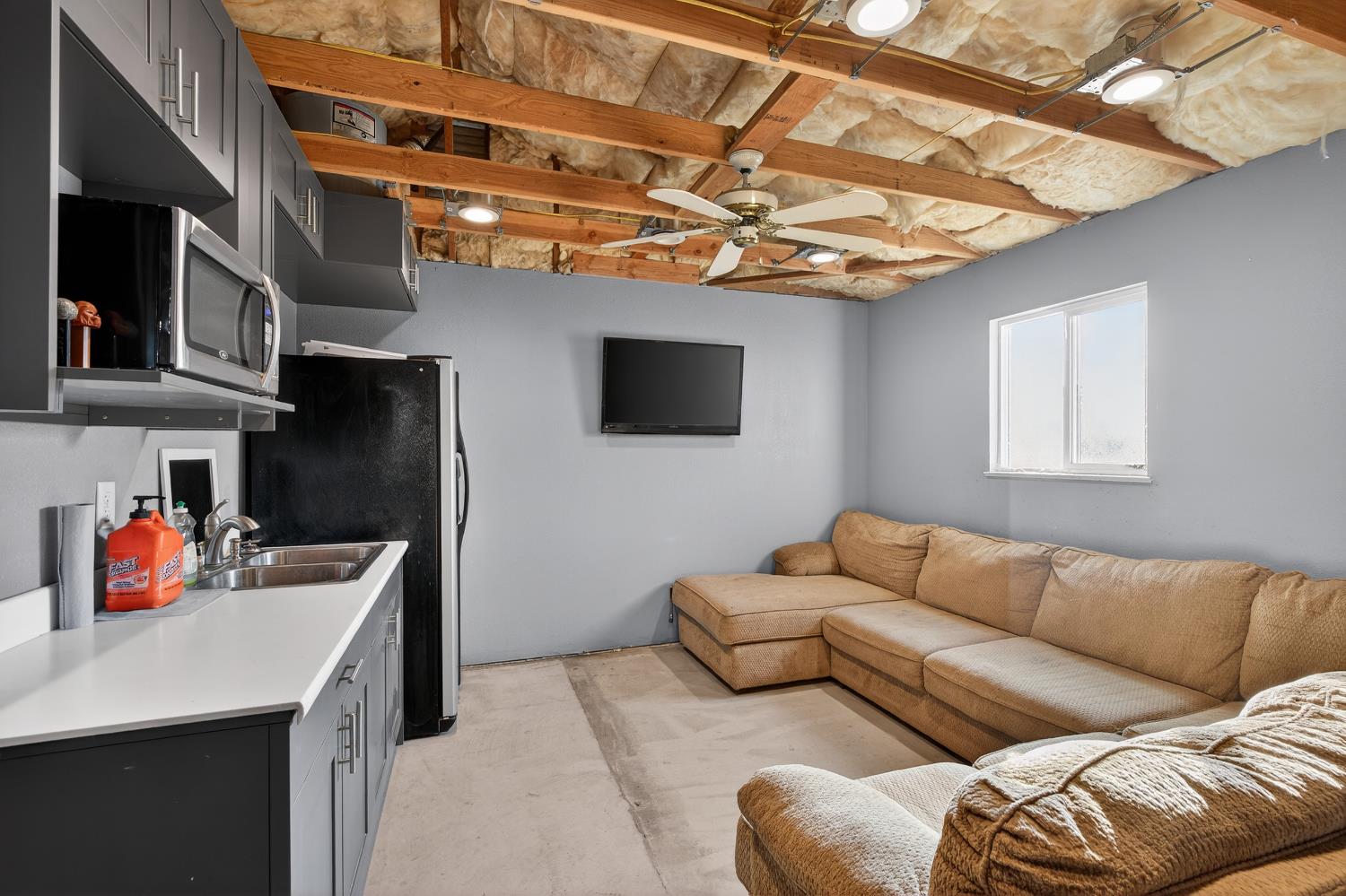 5619 Chenault Drive Modesto, CA 95356 - Photo 42 of 43