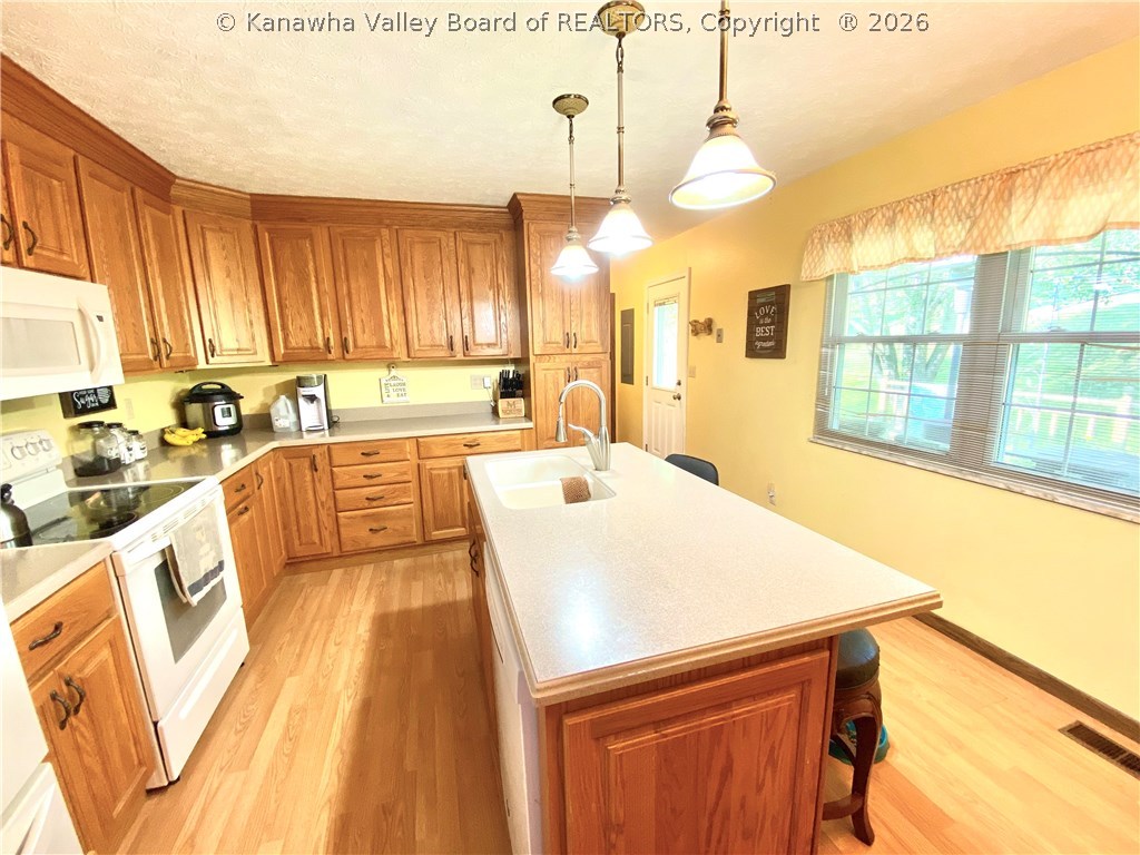 559 Charleston Road Point Pleasant, WV 25550 - Photo 9 of 34 Gallery Image 9