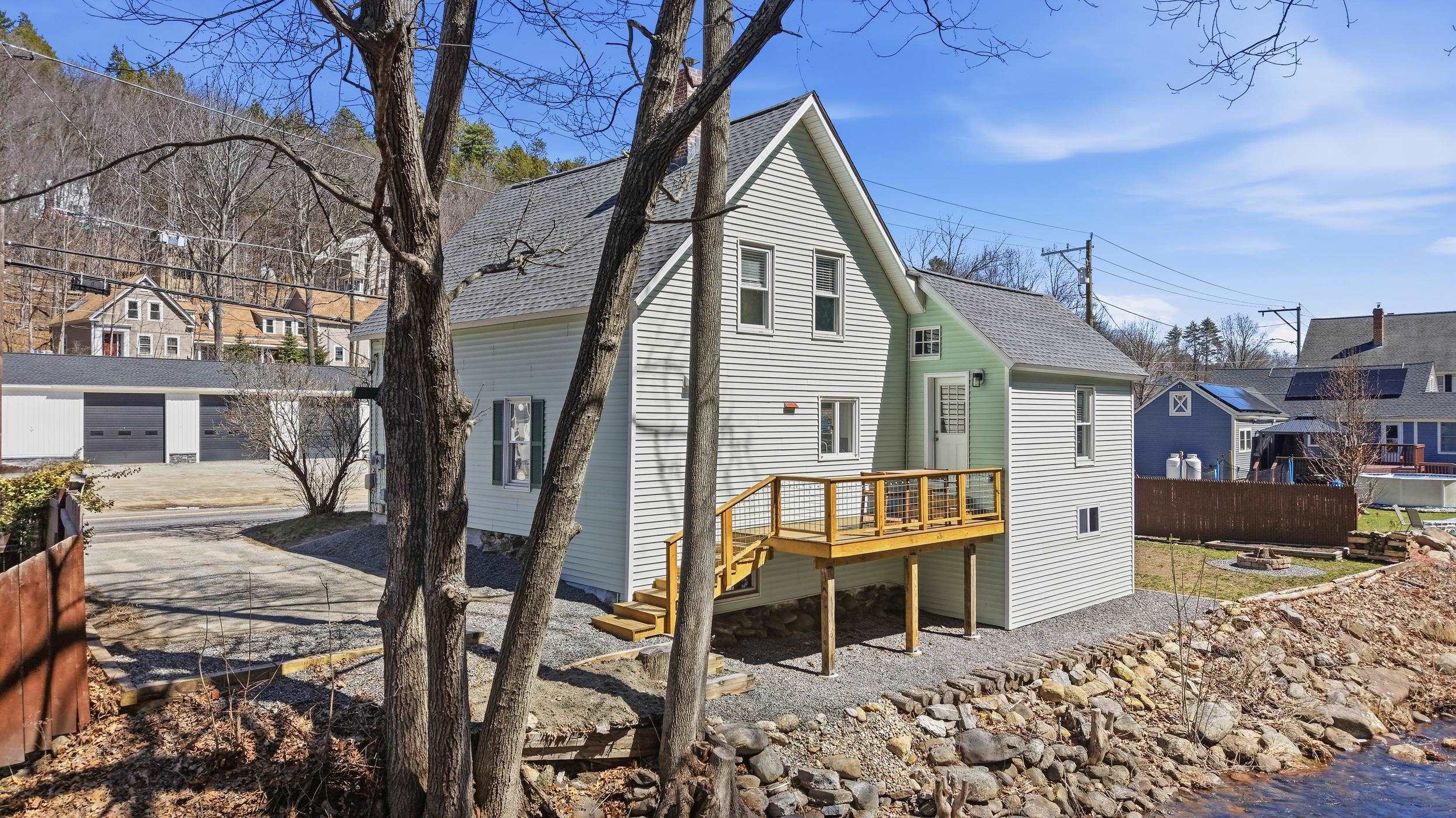 54 Forest Road Wilton, NH 03086 - Photo 3 of 42