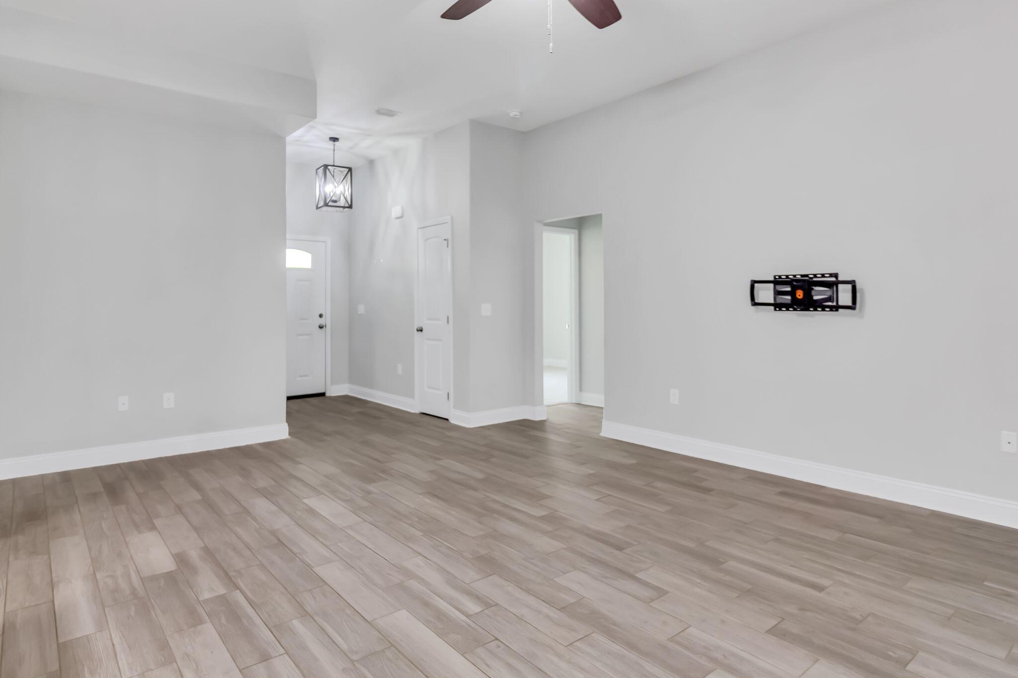 2281 Tom Street Navarre, FL 32566 - Photo 11 of 35 aj2405032-1009