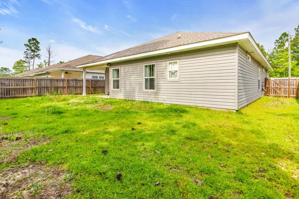 $2,295 | 2281 Tom Street, Navarre, FL 32566