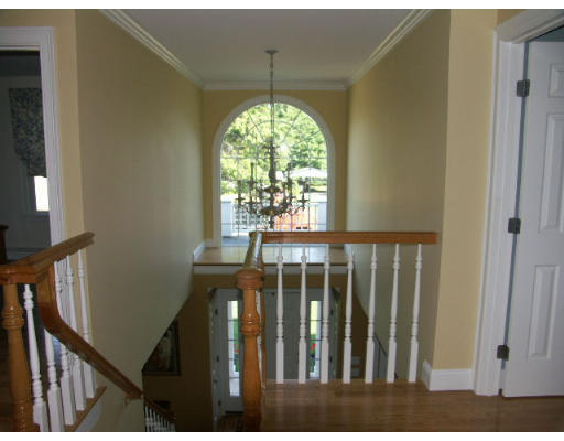 6 Boiling Spring Avenue Medfield, MA 02052 - Photo 8 of 11 Gallery Image 8