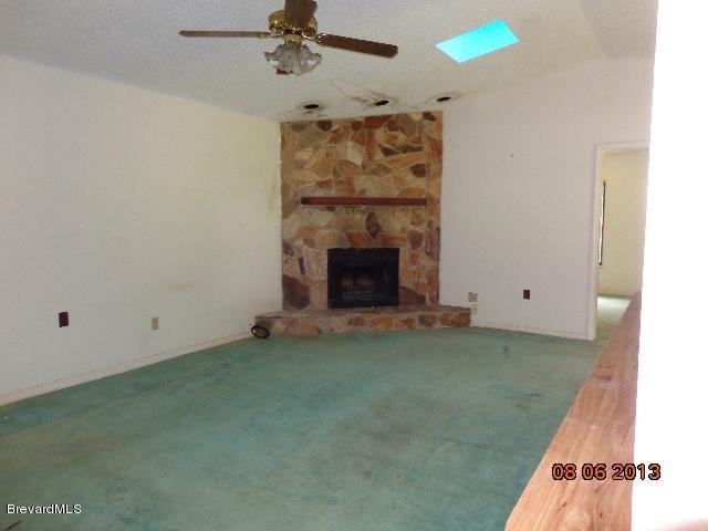 2277 Cox Road Cocoa, FL 32926 - Photo 3 of 10 Family Room