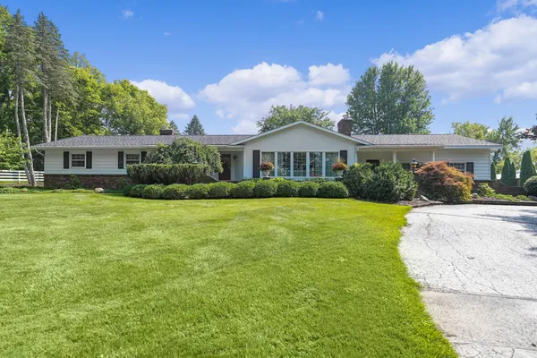 $650,000 | 1810 East Mill Street, Hastings, MI 49058