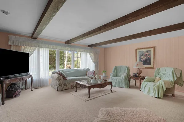 $650,000 | 1810 East Mill Street, Hastings, MI 49058