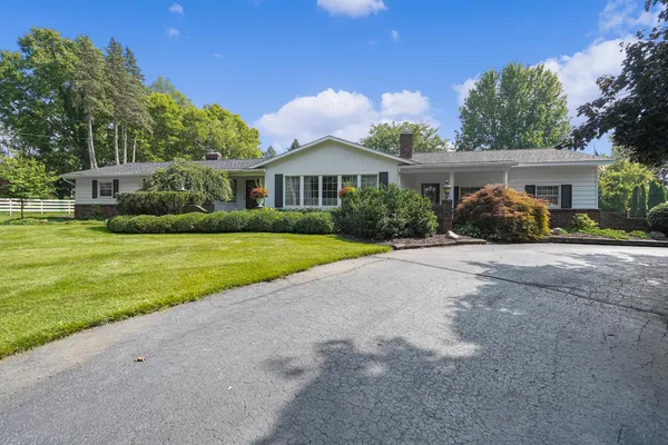 $650,000 | 1810 East Mill Street, Hastings, MI 49058