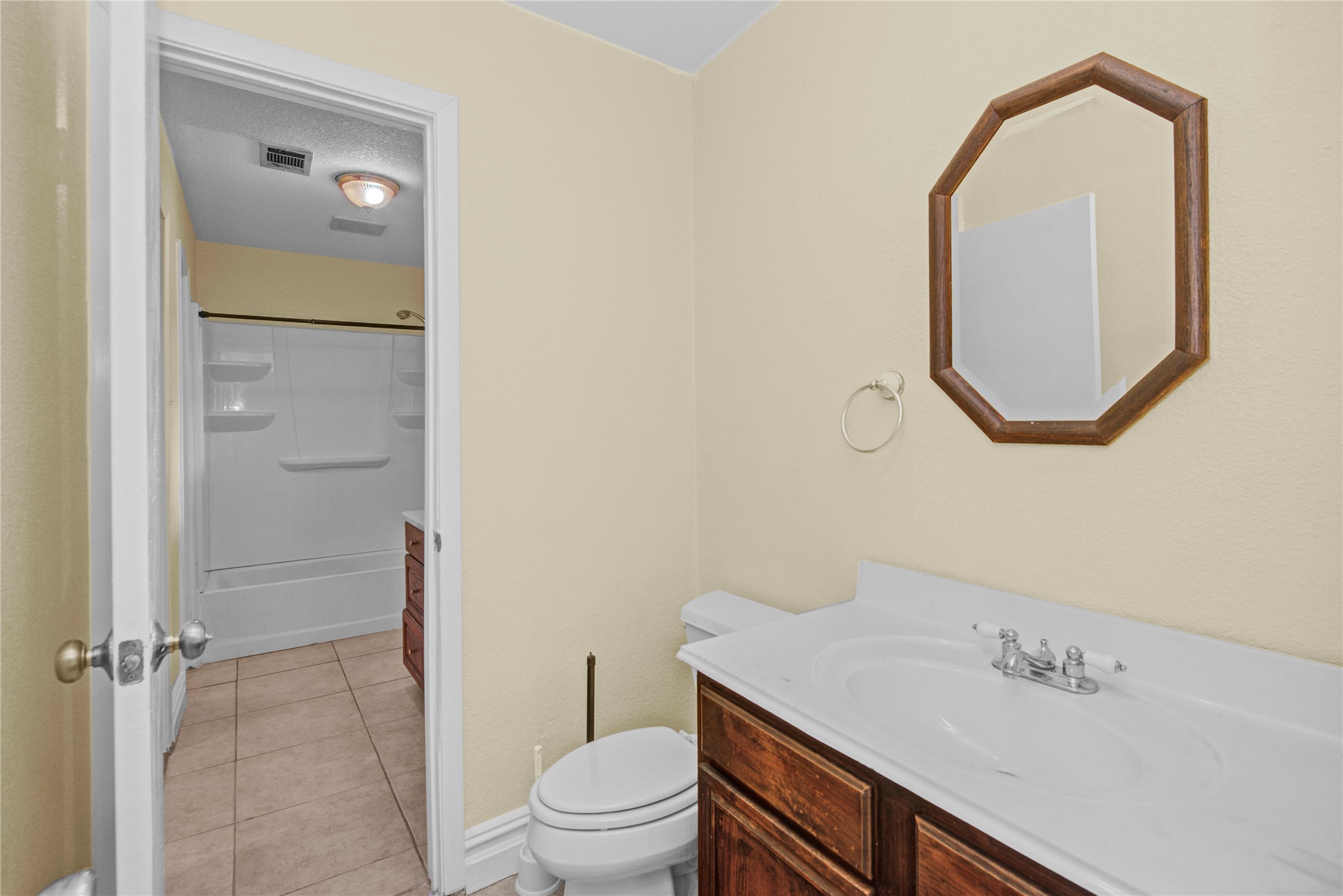 8565 Ridgepoint Drive Houston, TX 77055 - Photo 20 of 43