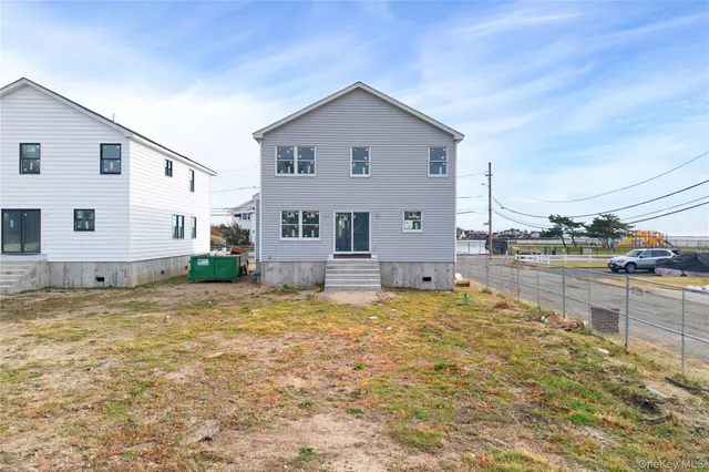 $999,000 | 101 Clocks Boulevard, Massapequa, NY 11758