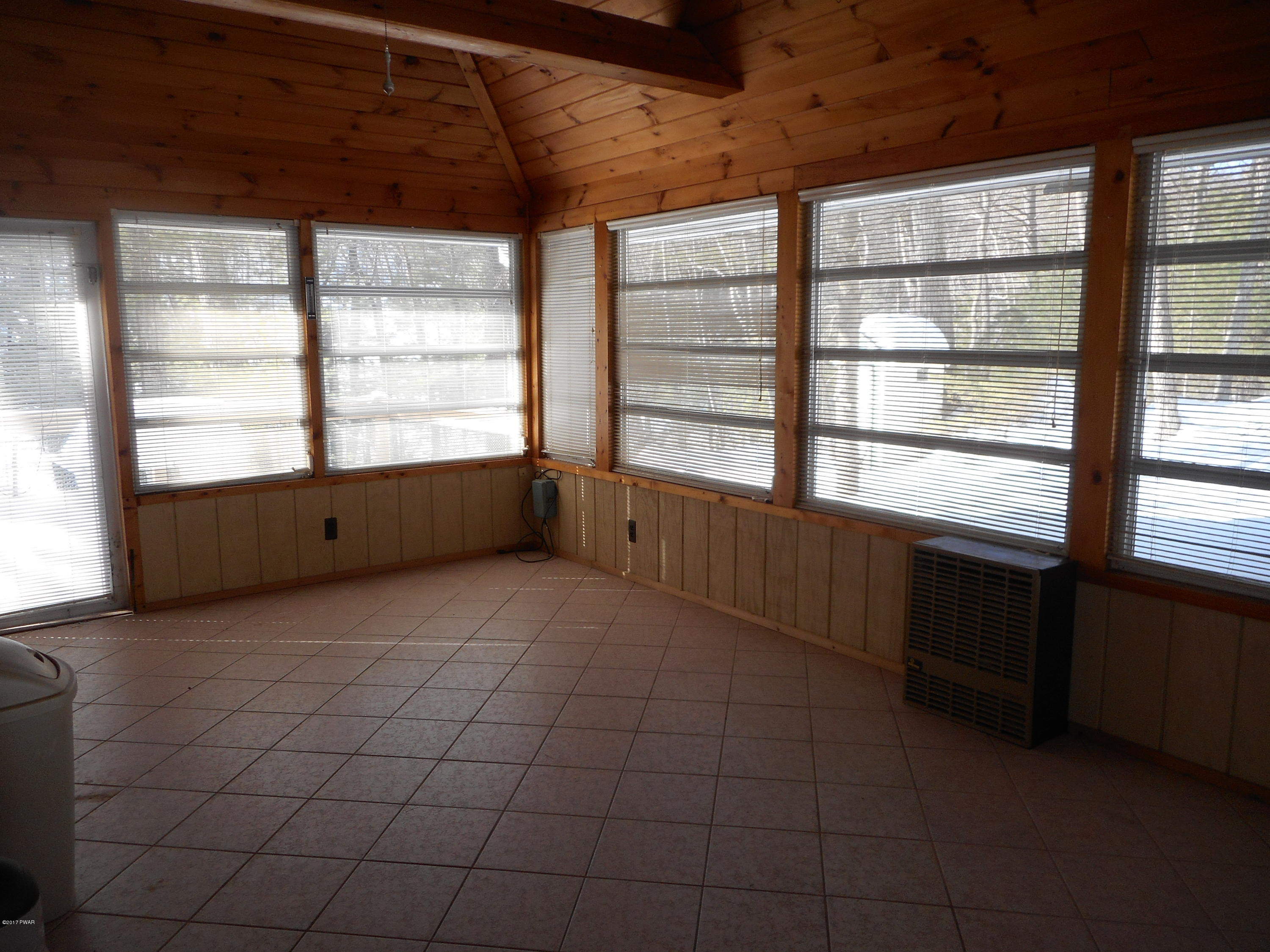 125-127 Kitty Harker Road Dingmans Ferry, PA 18328 - Photo 11 of 16