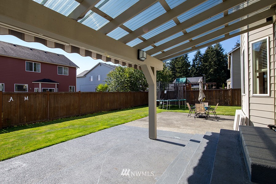 6129 Northeast 7th Court Renton, WA 98059 - Photo 21 of 25
