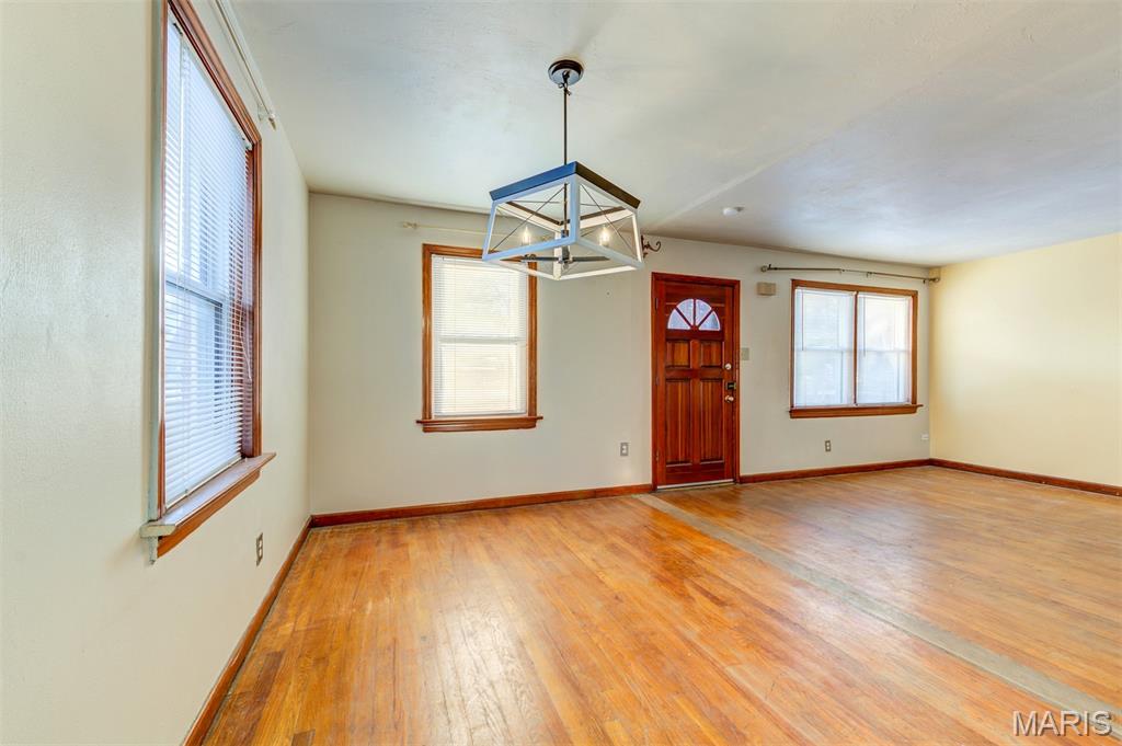 1250 South New Florissant Road Florissant, MO 63031 - Photo 3 of 29