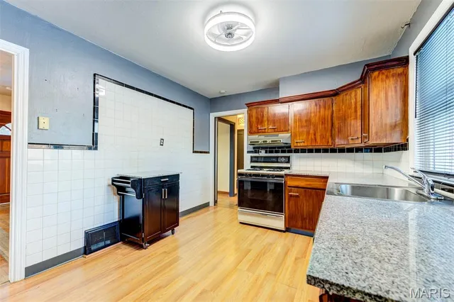 $124,500 | 1250 South New Florissant Road, Florissant, MO 63031