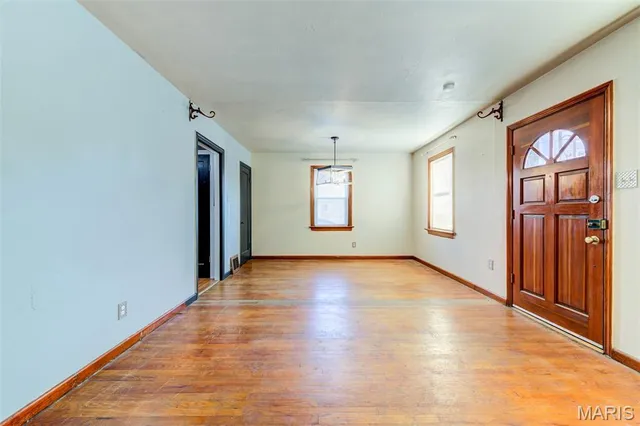 $124,500 | 1250 South New Florissant Road, Florissant, MO 63031