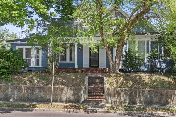 $299,900 | 2282 Central Avenue, Memphis, TN 38104