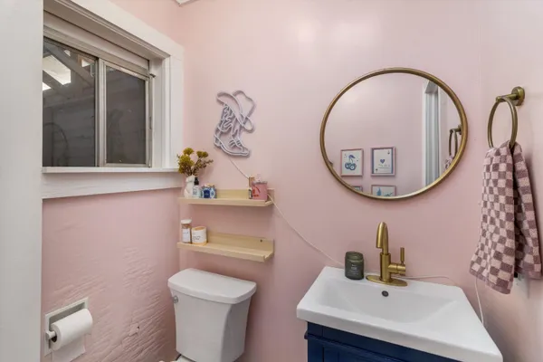$299,900 | 2282 Central Avenue, Memphis, TN 38104