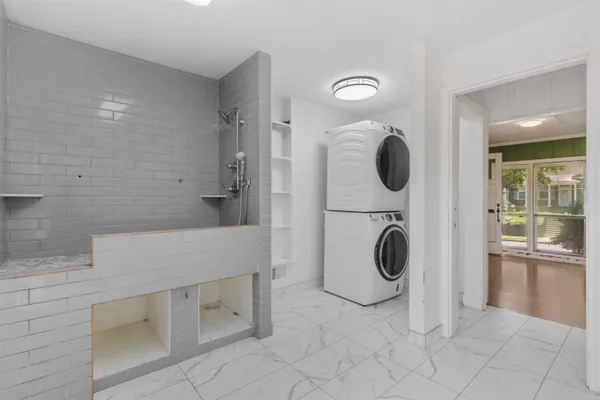 $299,900 | 2282 Central Avenue, Memphis, TN 38104