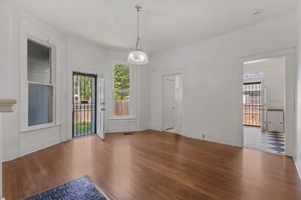 $299,900 | 2282 Central Avenue, Memphis, TN 38104
