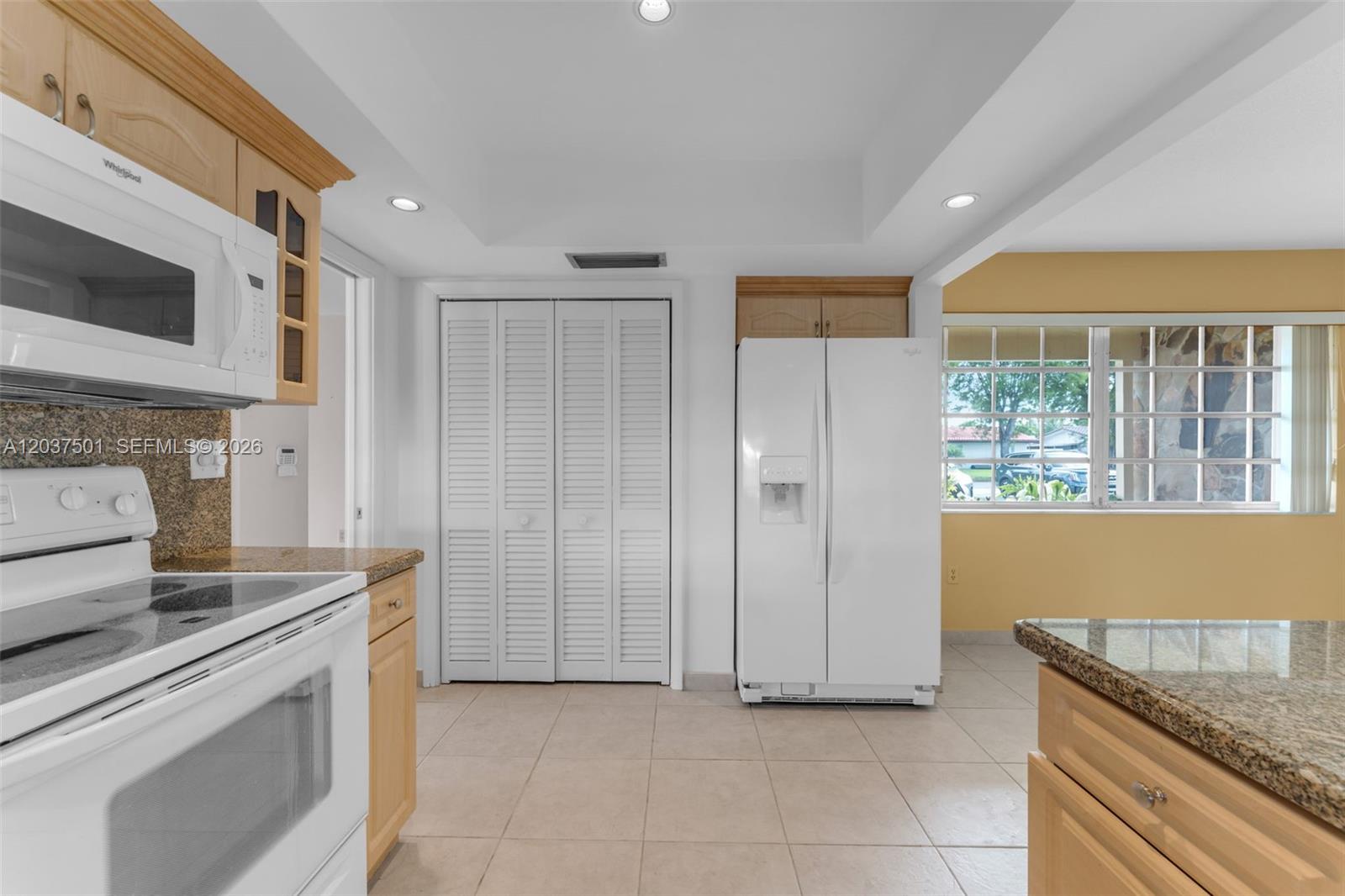 10842 Southwest 33rd Street Miami, FL 33165 - Photo 9 of 44