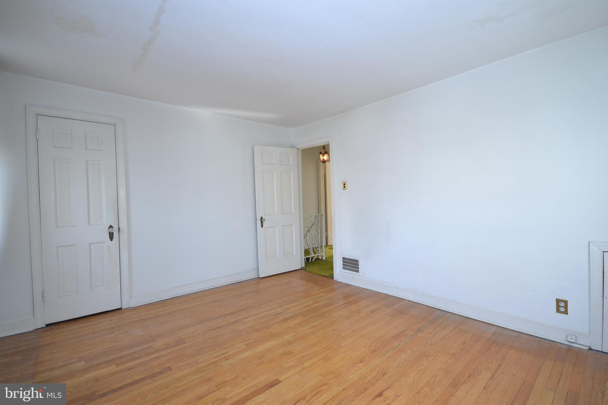4002 Marshall Road Drexel Hill, PA 19026 - Photo 20 of 35 Gallery Image 20