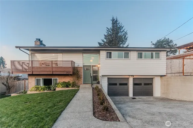 $1,139,000 | 242 Southwest 186th Street, Normandy Park, WA 98166