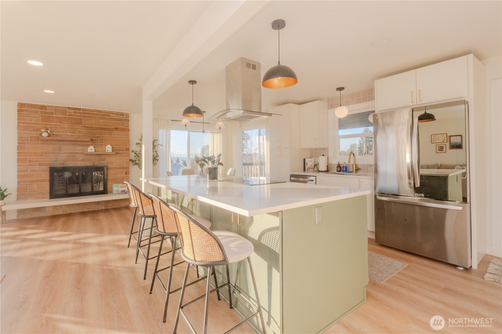 242 Southwest 186th Street Normandy Park, WA 98166 - Photo 12 of 39