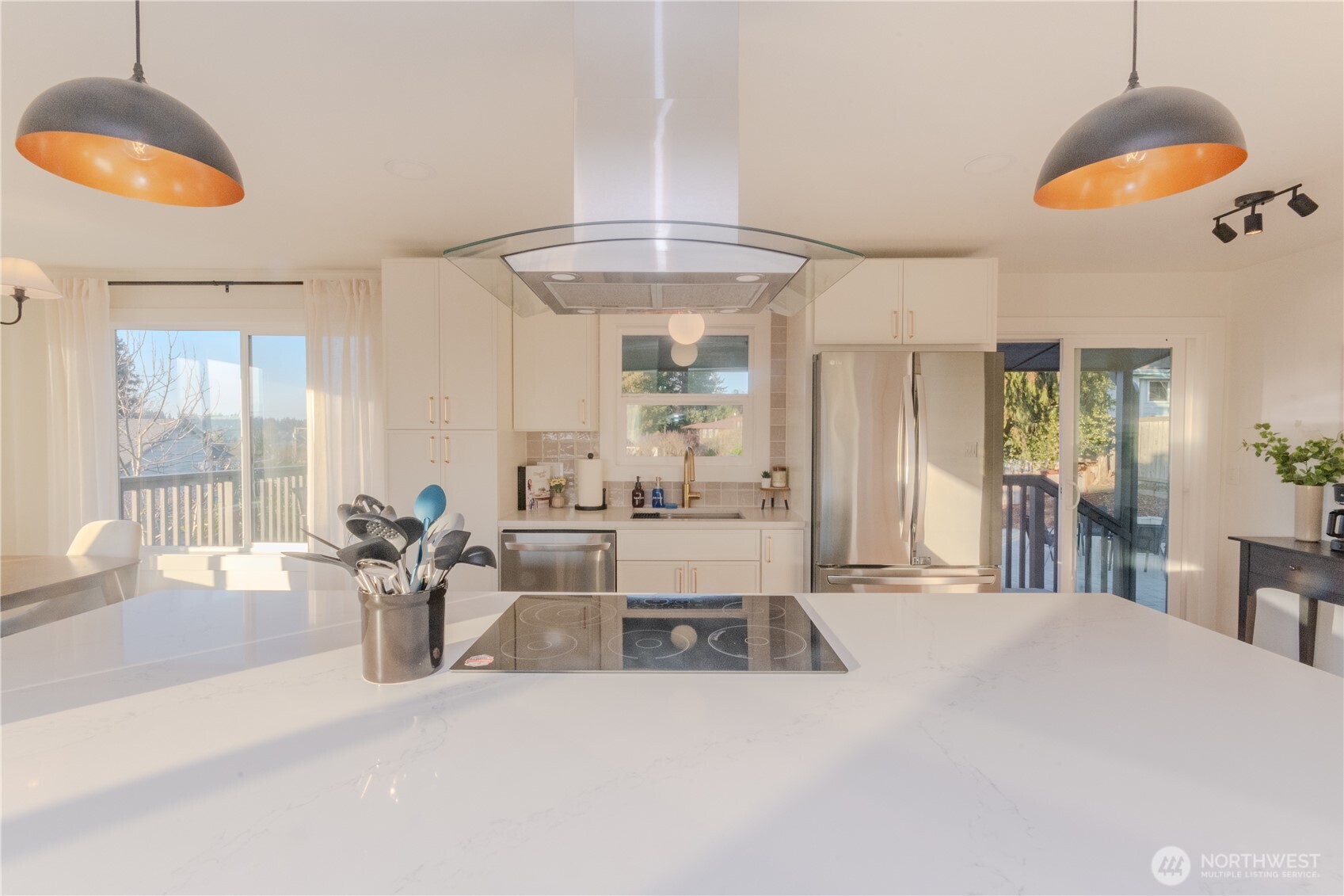 242 Southwest 186th Street Normandy Park, WA 98166 - Photo 13 of 39