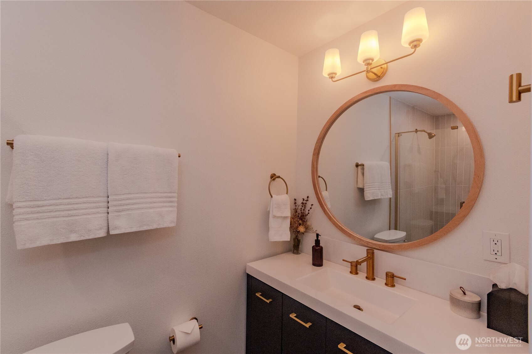 242 Southwest 186th Street Normandy Park, WA 98166 - Photo 20 of 39