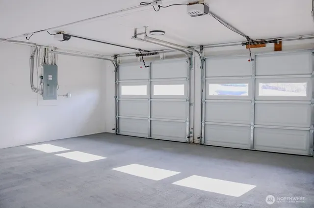 $1,139,000 | 242 Southwest 186th Street, Normandy Park, WA 98166