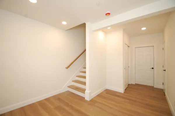 $560,000 | 4 C Dearborn Circle, Goffstown, NH 03045