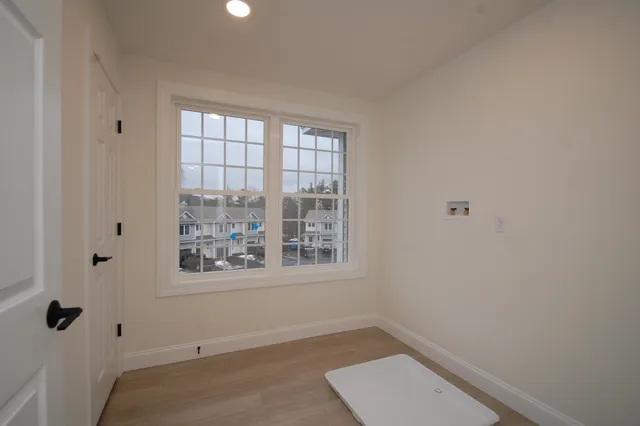 $560,000 | 4 C Dearborn Circle, Goffstown, NH 03045