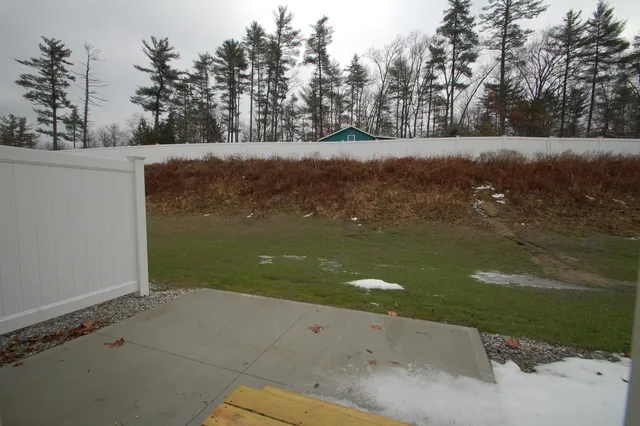 $560,000 | 4 C Dearborn Circle, Goffstown, NH 03045