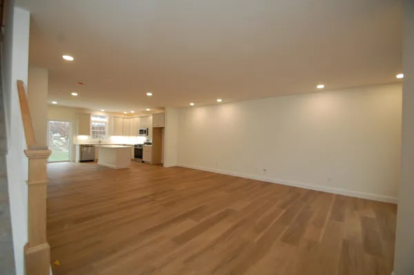 $560,000 | 4 C Dearborn Circle, Goffstown, NH 03045