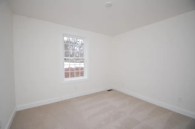 $560,000 | 4 C Dearborn Circle, Goffstown, NH 03045