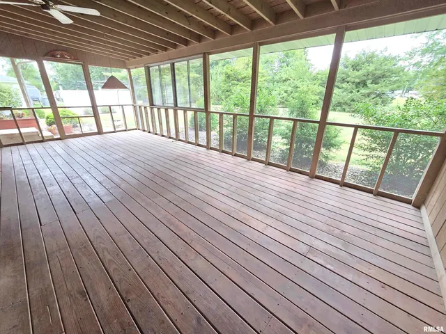 $125,000 | 10 Park Lane, Centralia, IL 62801