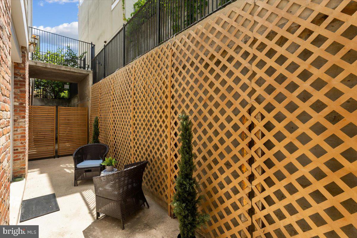 3350 17th Street Northwest, Unit T2 Washington, DC 20010 - Photo 25 of 31