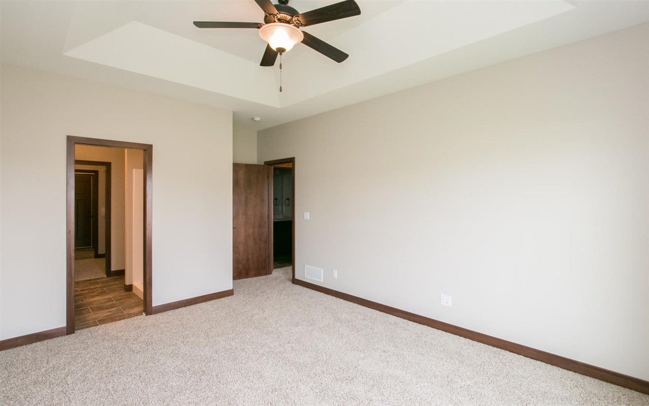 410 Ridge View Court Fairfax, IA 52228 - Photo 14 of 24 Gallery Image 14