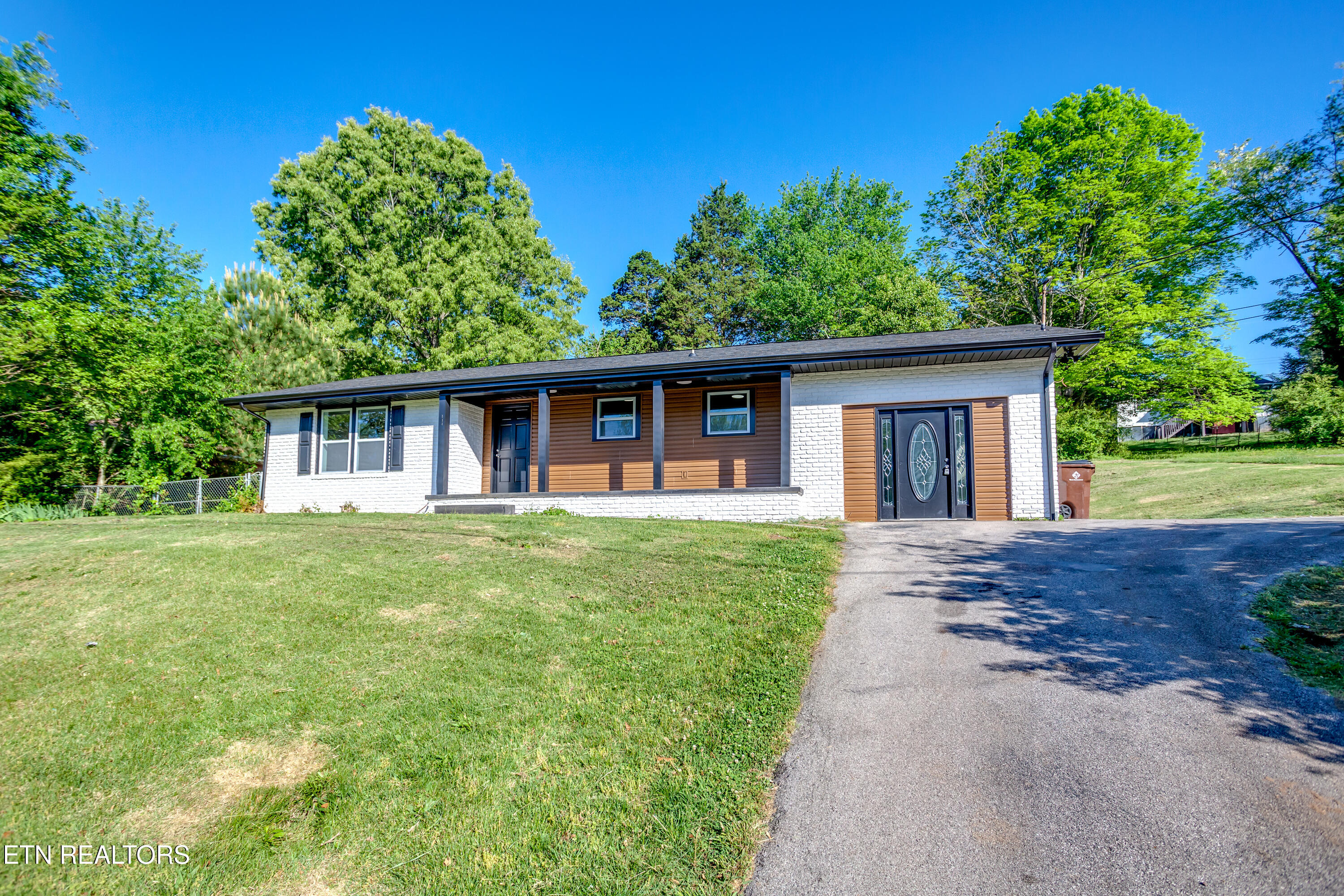 114 West Maiden Lane Oak Ridge, TN 37830 - Photo 38 of 38 004260421-1-114WMaidenLnOakridgeTn-SMALL