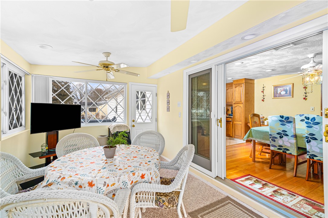 21 Hampton Avenue Warwick, RI 02889 - Photo 17 of 42